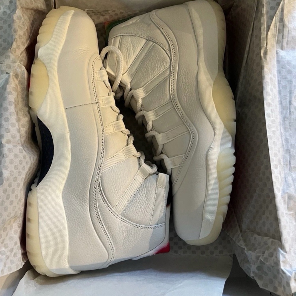 Jordan 11 “285 city pack” size 11.5 
DS 
OG Box
🔥 - Picture 6 of 7